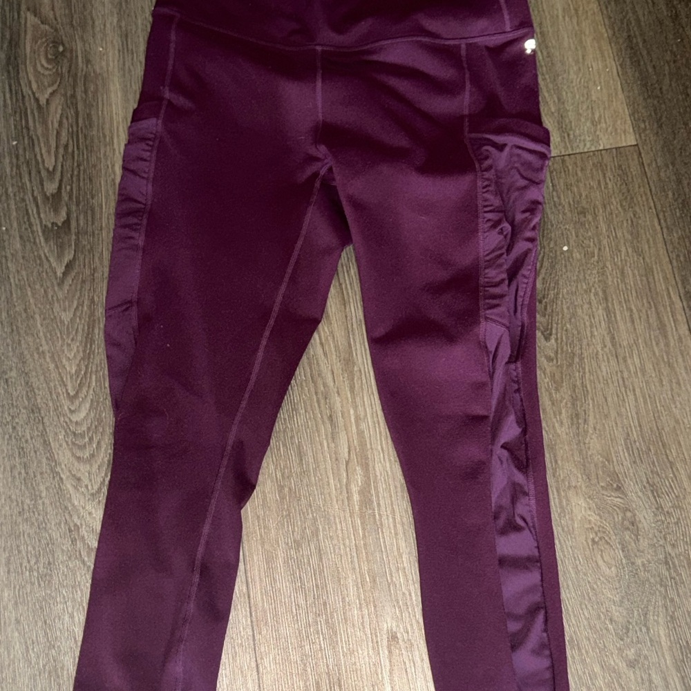 Fabletics Woman Deep Purple Leggings